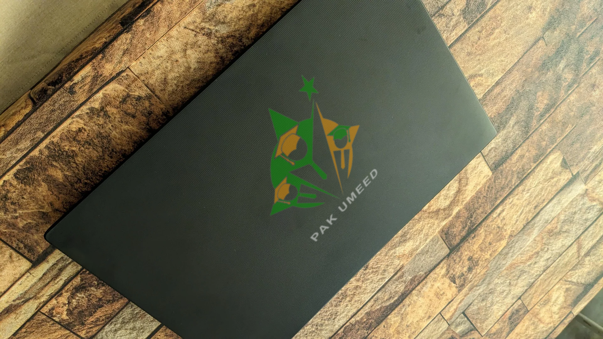 PAK UMEED background
